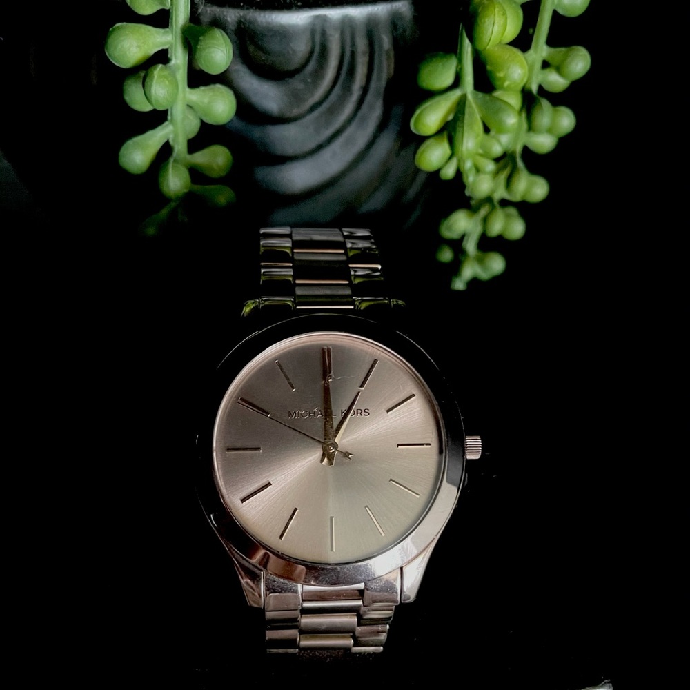 Michael Kors women Rose gold watch